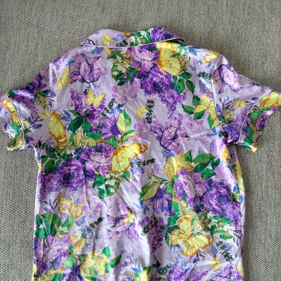Victoria's Secret Satin Short  PJ Set Lilac Floral (XS) - Picture 3 of 8